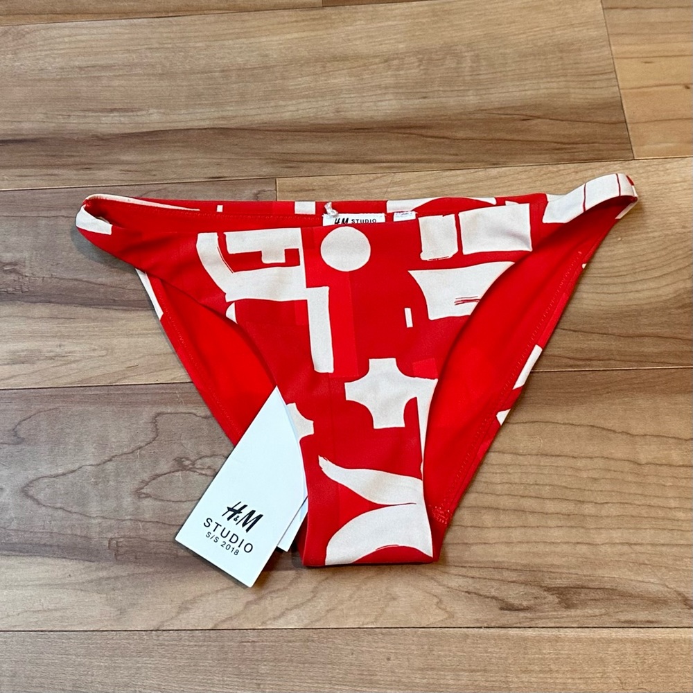 NWT H&M Studio Collection Swim Bottom Womens size 4